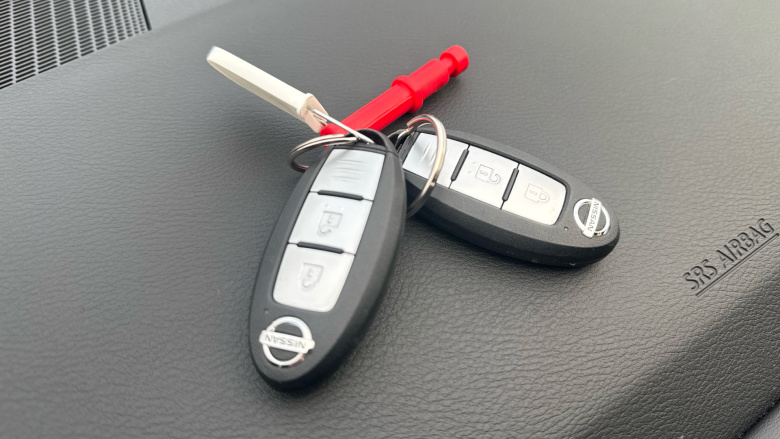 Nissan Qashqai 1.3 DiG-T MH Premiere Edition 5dr Petrol Hatchback